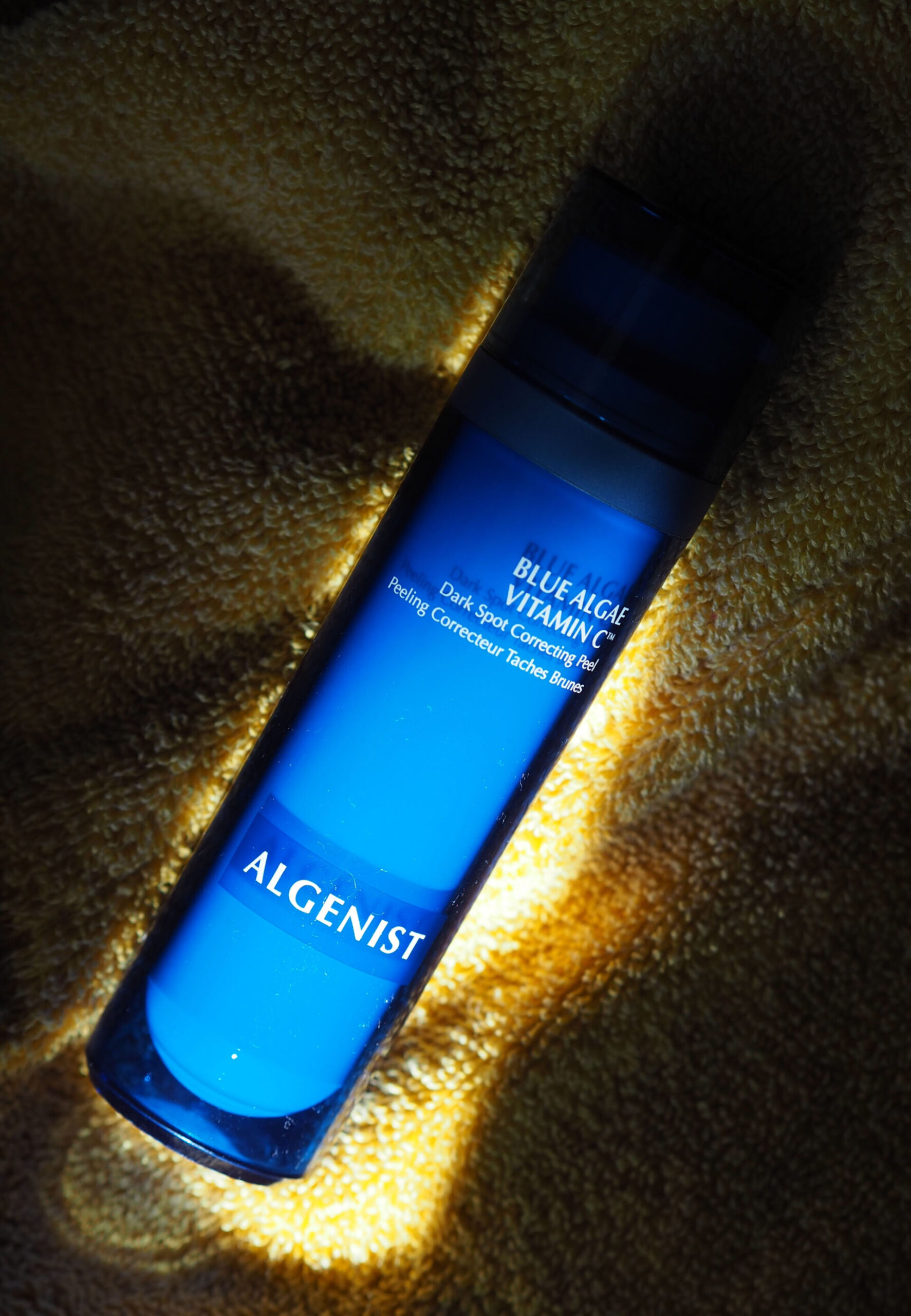 Algenist Blue Algae Vitamin C Dark Spot Correcting Peel Exfoliating Brightening Smoothing Mask Of Dreams Laura Louise Makeup Beauty