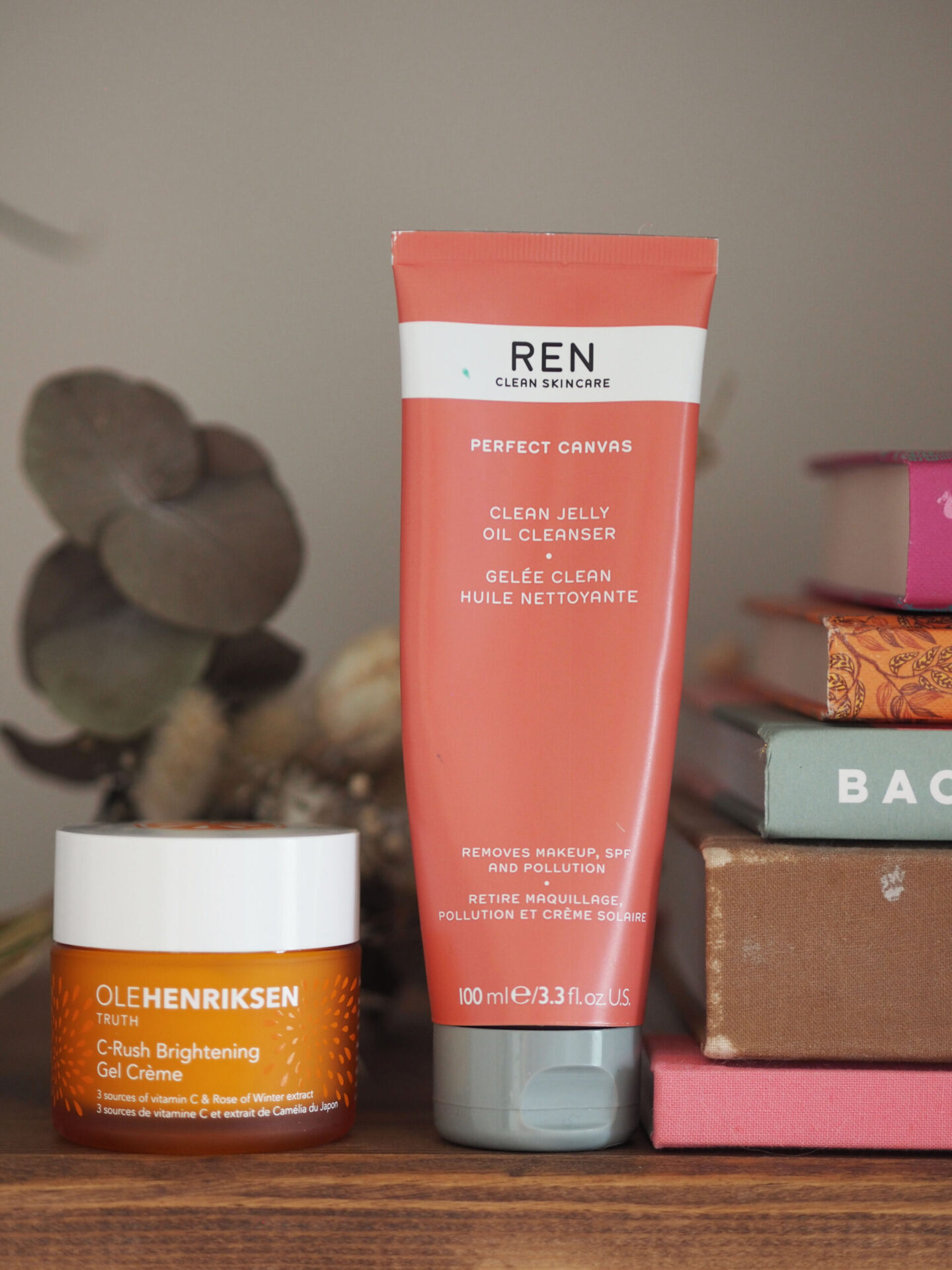 Ren perfect canvas clean jelly oil cleanser