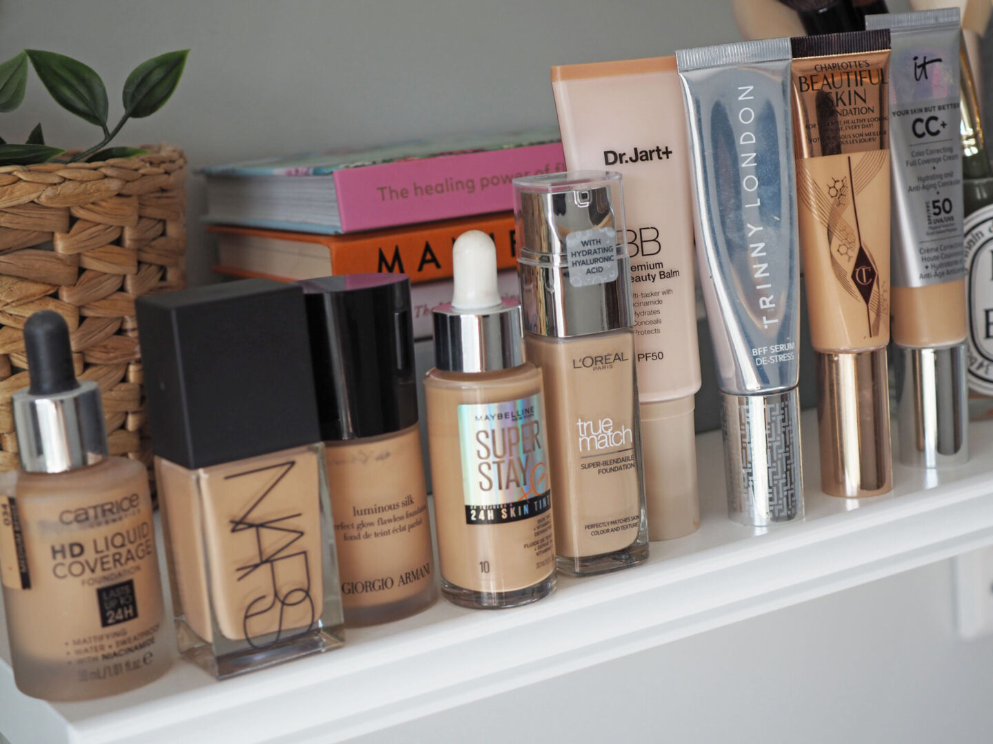 the best foundations for mature skin 2023