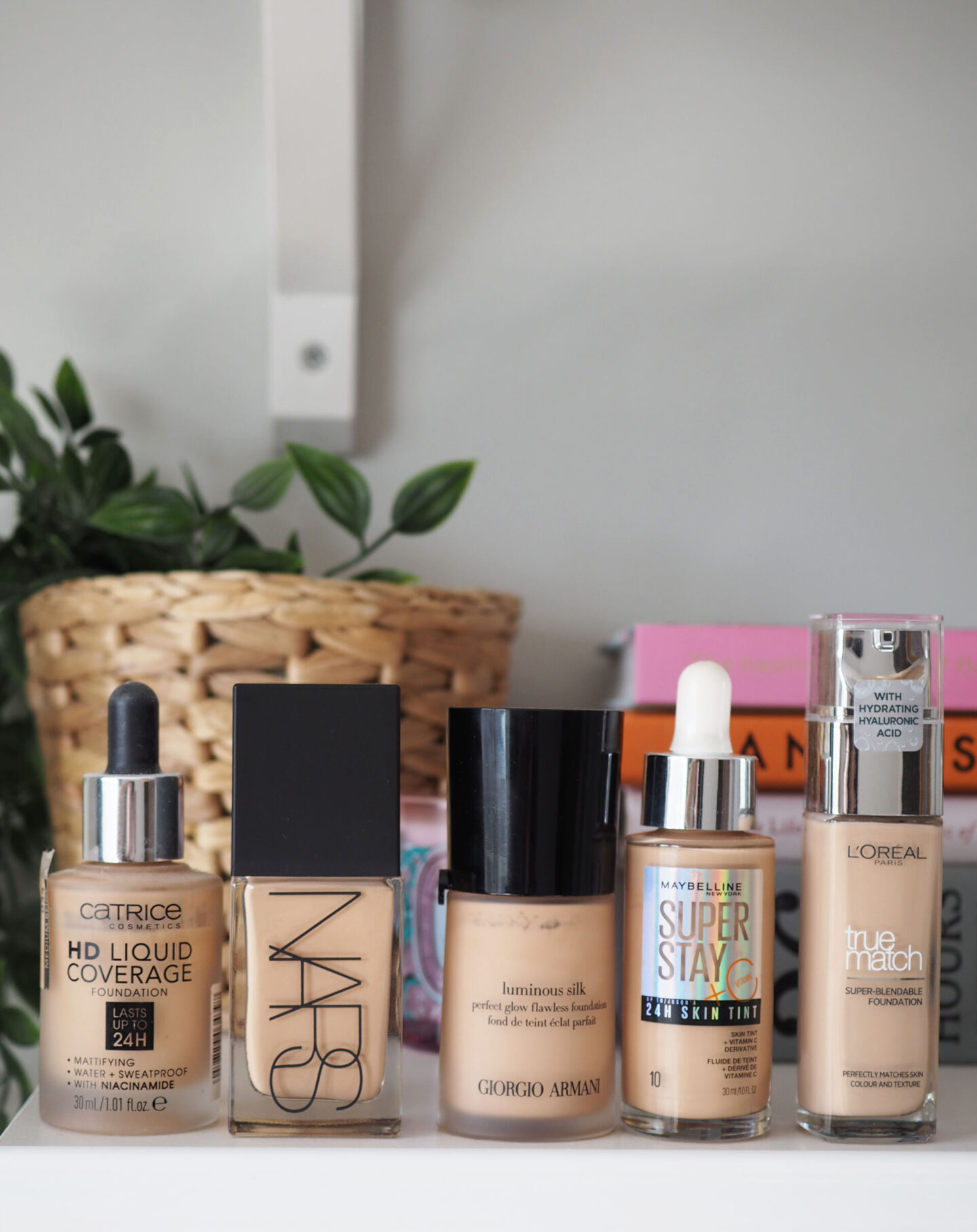 the best foundations for mature skin 2023