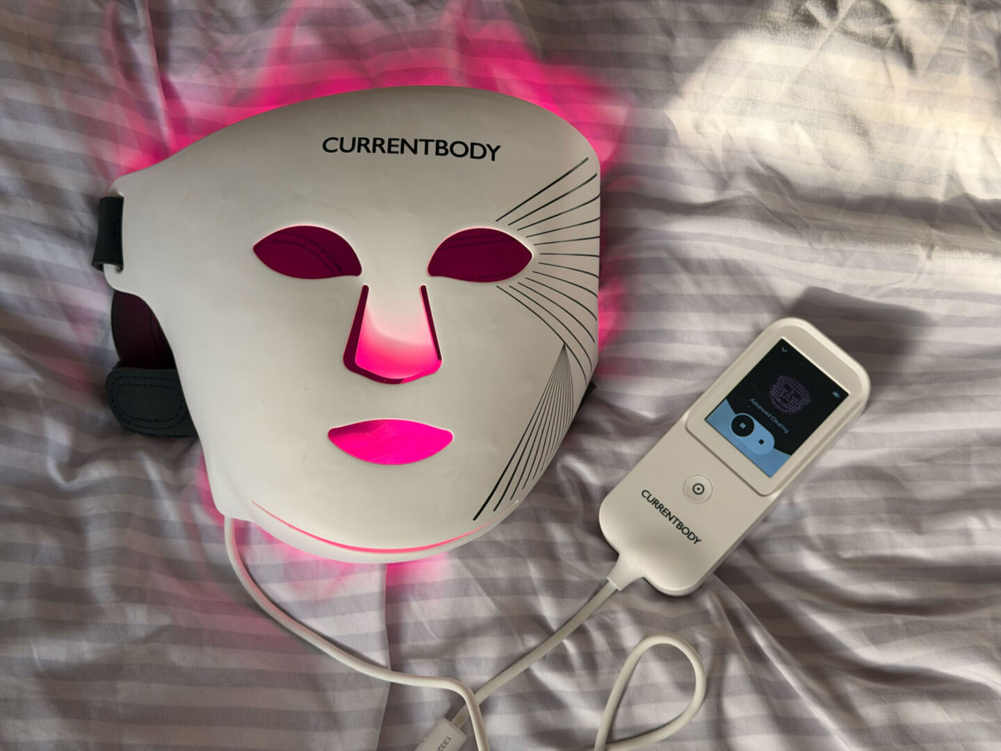 Currentbody LED red light therapy series 3 mask