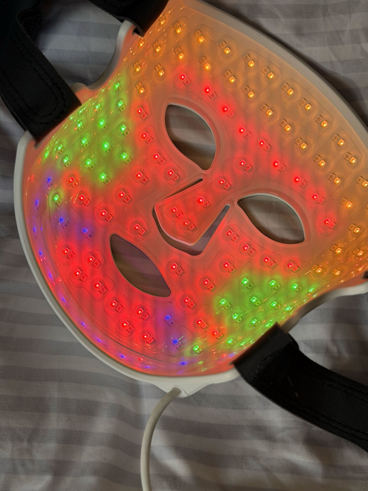 Currentbody LED red light therapy series 3 mask